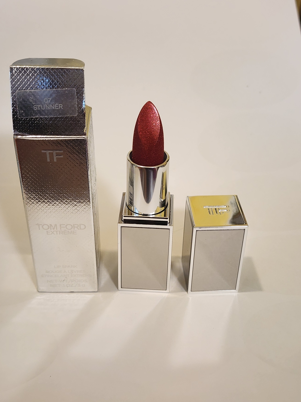 Tom Ford Extreme Lipstick 07 Stunner - Shimmery Deep Red